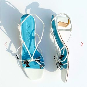 NWB Lisa Says Gah Mariposa Sandals in white/blue 🦋